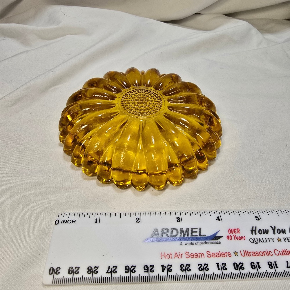 Vintage Amber Glass Sunflower Ashtray Trinket Dish Mid Century Scalloped Petal - Picture 8 of 10